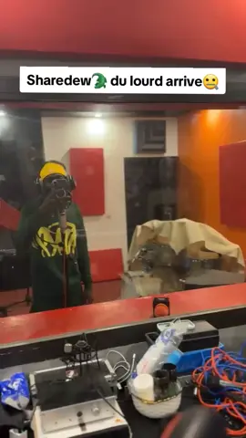 urgent 🚨 Sharede and sharedess préparez-vous quelques choses du lourd ça arrive bientôt dron inchaa Allah ☝🏼🙏🏼. Resté branchée cette fin d'année cv tellement chauffer la famille 🙌🏻🐊 @🐊 @Tiezzo_Mèrè @BrOsKy🇲🇱🐊 @Gassma Au Control 🎛️🇲🇱 @Lah choco🫧 #tiktokmali🇲🇱223 #tiktokburkinafaso🇧🇫🇧🇫🇧🇫🇧🇫 #tiktokcotedivoire🇨🇮 #tiktokgabon🇬🇦tiktok #tiktoksenegal🇸🇳 
