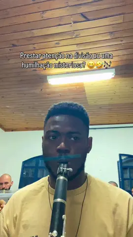 Nunca toquei tão convicto na minha vida 😂😂🎶🙌🏾 . . . . . #failmusic #meme #fail #funnymusic 