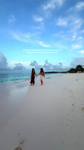forever, ever. ♾️ #inlove #wuhluhwuh #wlw #sunsetbeach #bahamas🇧🇸 