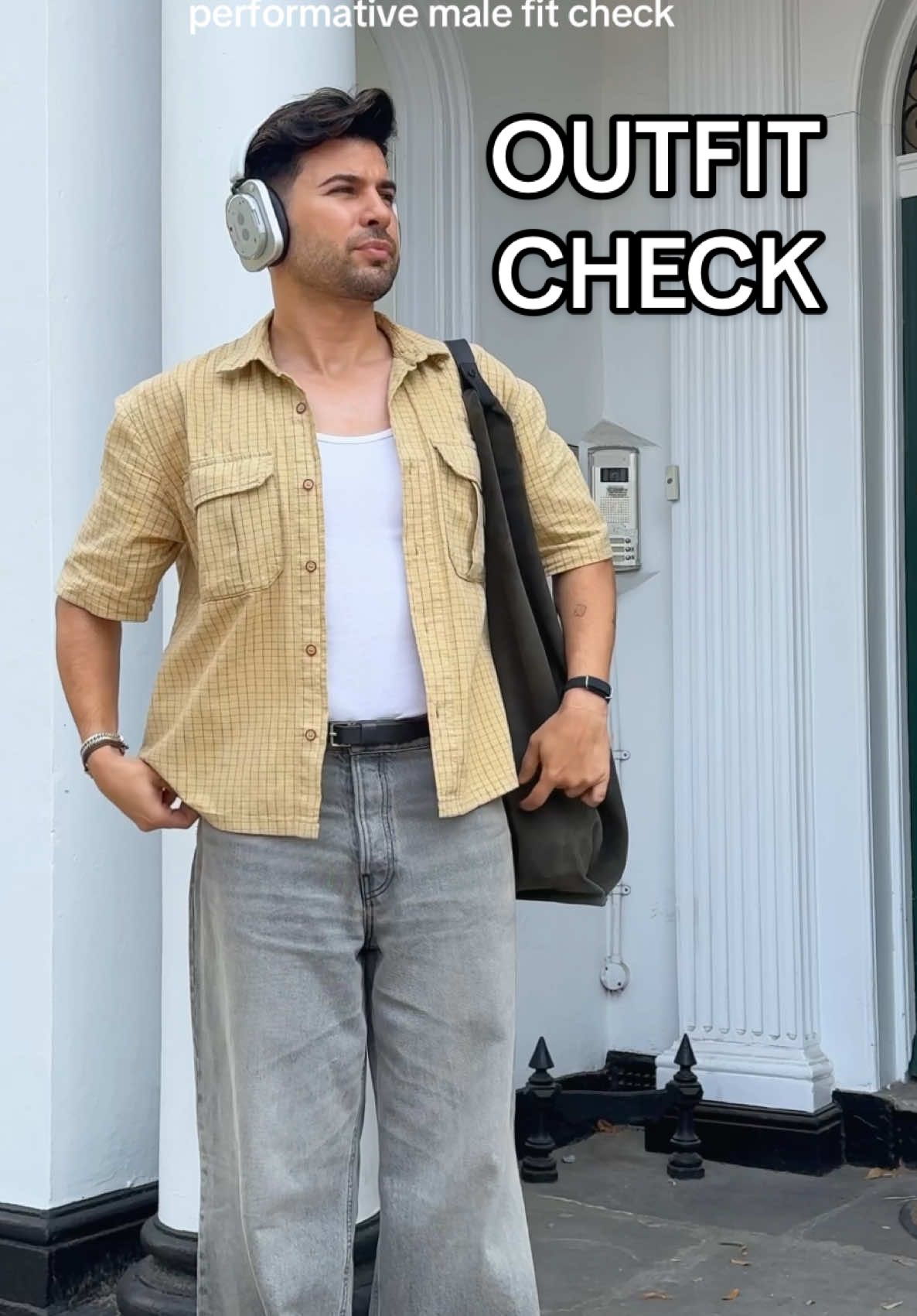 Did I forget anything? 👀 #outfitinspo #fashion #outfitoftheday #outfitinspiration #cosbag 