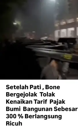 Ricuh Demo Tolak Kenaikan PBB-P2 di Bone, Polisi Tembakkan Gas Air Mata Bubarkan Pendemo #demobone #bone  #demopajak 