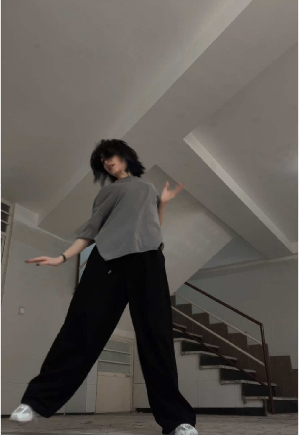 بازم کپشن ندارم #fypシ゚ #tiktokdance #dancer 