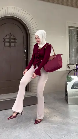 Warna ivory 