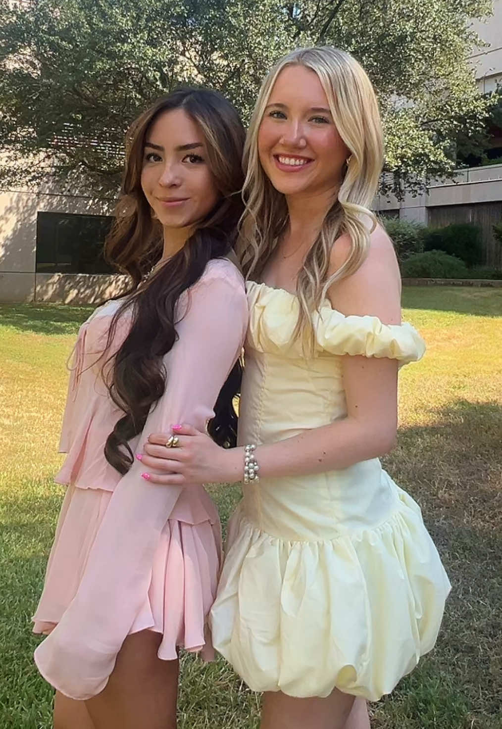 outfits for work week day 2 🍋 @PHI MU x UTSA 