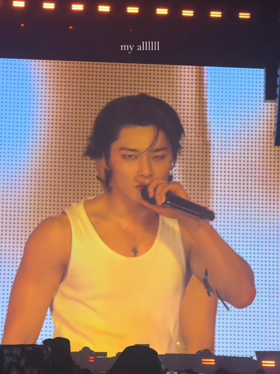 Our favourite priest Yang Jeongin😛 #IN #jeongin #straykids 