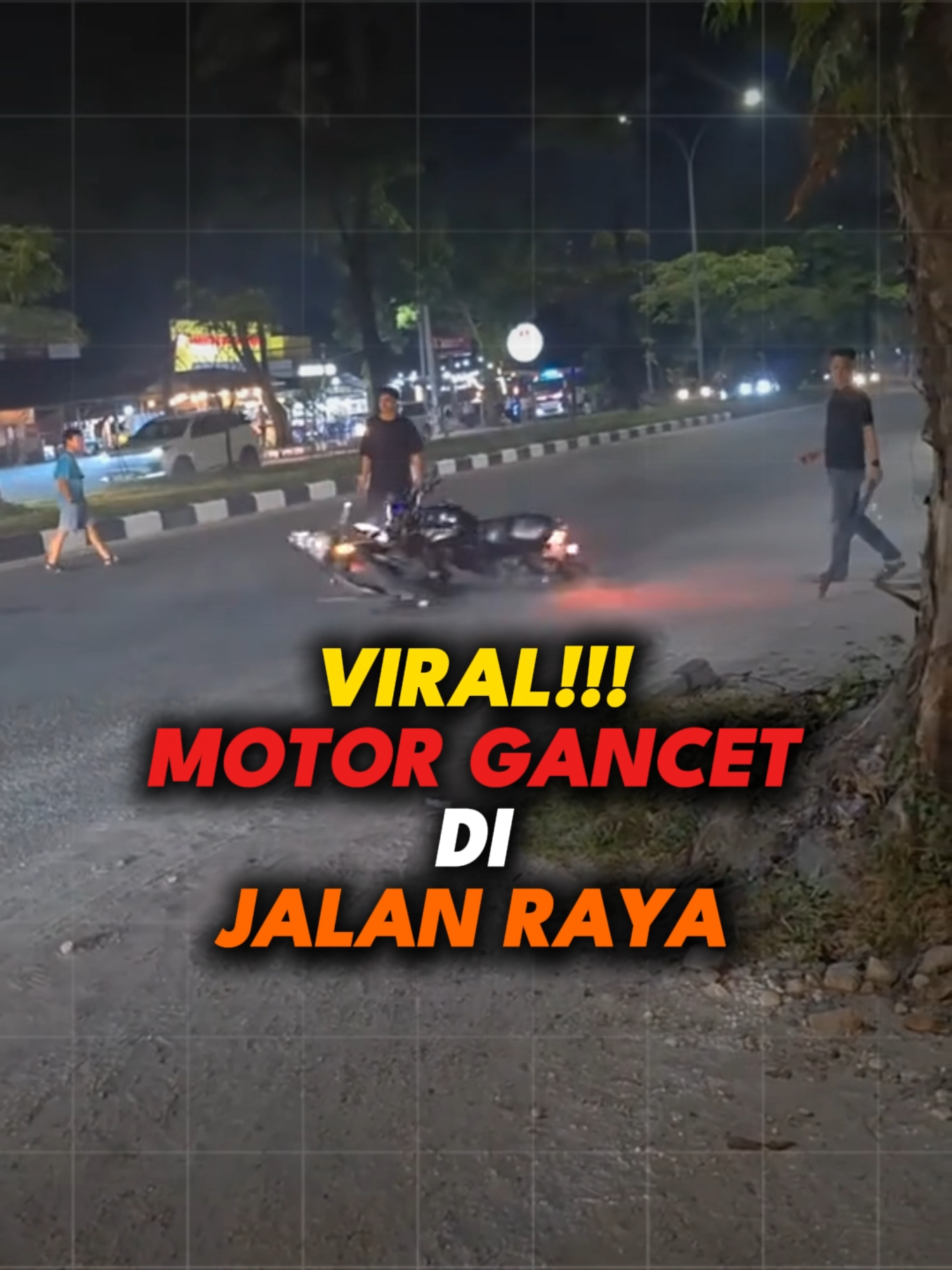 Motor Berputar Seperti Gangsing Di Jalan Raya source tt/haris.686 #viral #viralvideo #viraltiktok #motor #ngabers #modifikasi #modifikasimotor