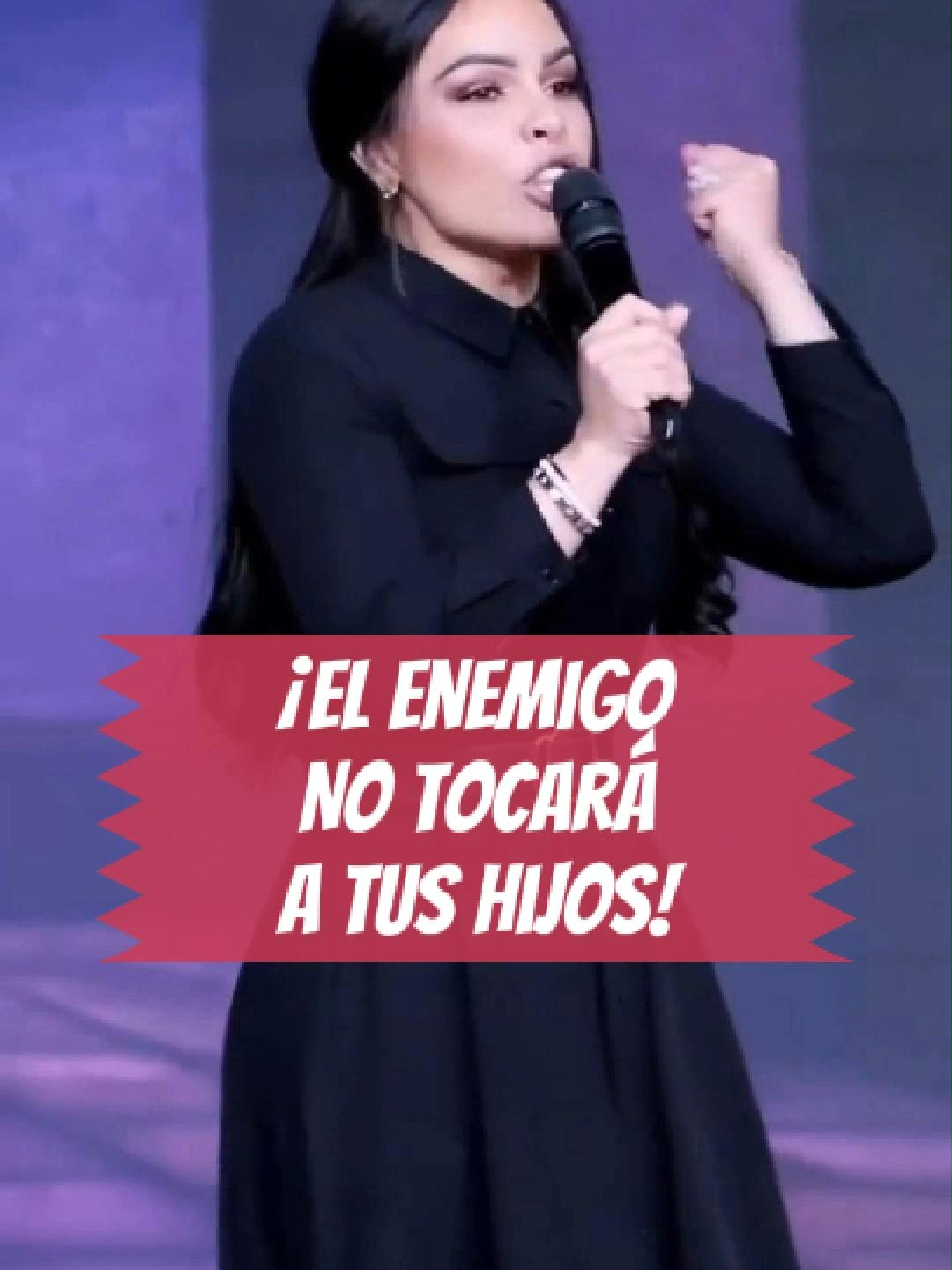 Cada día nuestros hijos enfrentan batallas que muchas veces no podemos ver… pero hoy declaramos con fe que Dios los cubre con su luz y con su poder. Esta oración es un clamor que levanta un muro espiritual alrededor de sus vidas. Escribe con fe en los comentarios: ‘Mis hijos están en las manos de Dios’. 🔥 Sígueme para más oraciones de protección y dirección espiritual con la Pastora Yesenia Then. 💌 Comparte este mensaje con otra familia que necesite clamar por sus hijos. -- #YeseniaThen #MensajeDeDios #FYP #Viral #OracionPorLosHijos