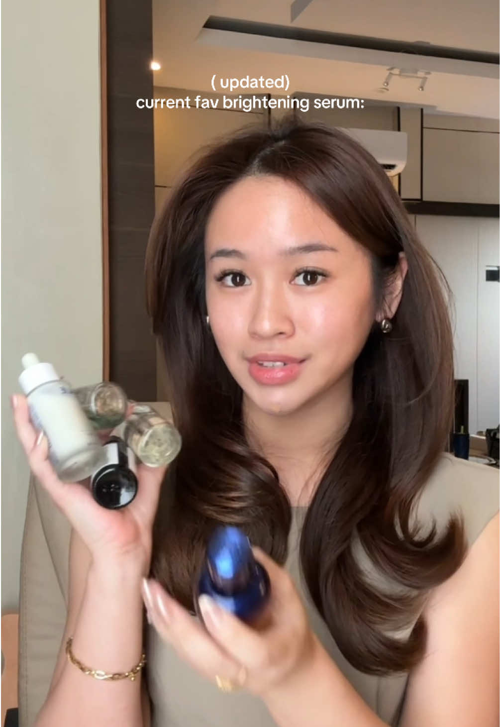 dari beberapa serum yang selama ini dicoba dalam jangka panjang, kayanya ini yang terbaik deh untuk brightening effect so far 👏🏻 #skincare #brightening #serum 