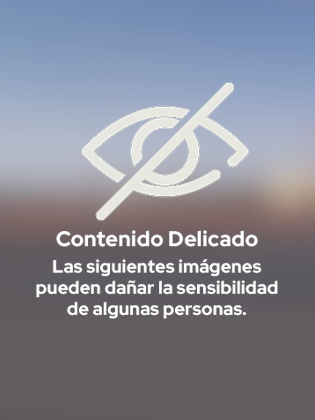 🌎 #Internacional | El Departamento de Policía de El Paso hizo públicas las imágenes de la detención de un hombre de Texas, en medio de una investigación sobre su muerte. 📌 Xavier Guadalupe Hernández, de 30 años, fue visto por un agente de policía caminando peligrosamente cerca de una autopista, antes de apoyarse en la cornisa. 📌 Hernández parecía estar en un estado delirante, gritando repetidamente: 
