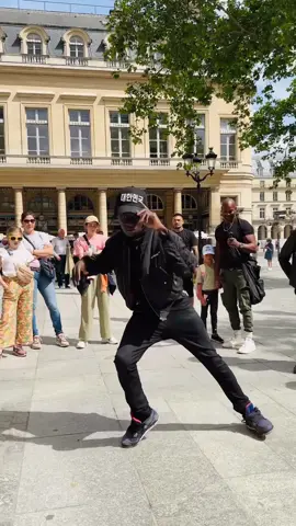 Smile ✨🩵❤️ Life is GOOD #michaeljackson #dance #foryou #paris #explore