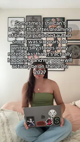 This is your sign to never give up #writingabook #writertok #authorsoftiktok #debutauthor #writingcommunity 