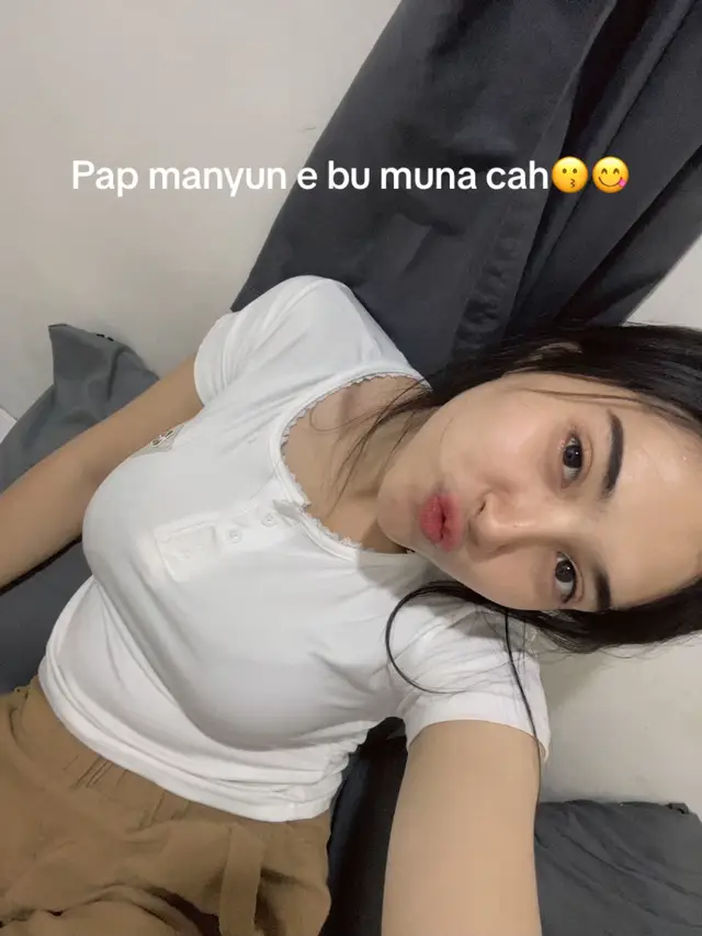 Seumpomo bu muna duwe pacar, bendino opo ora nompo pap imutku😌😌