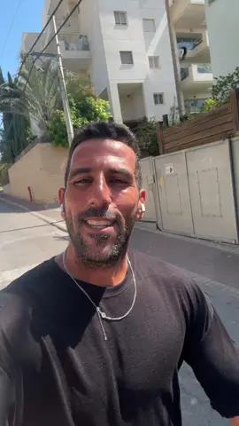🎶 עליתי על הקורקינט והראש נדלק!  
