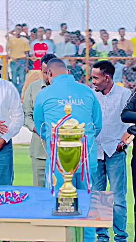 Marka aa leedahay asxaab ku jecel  Best coach #qoobdoore 
