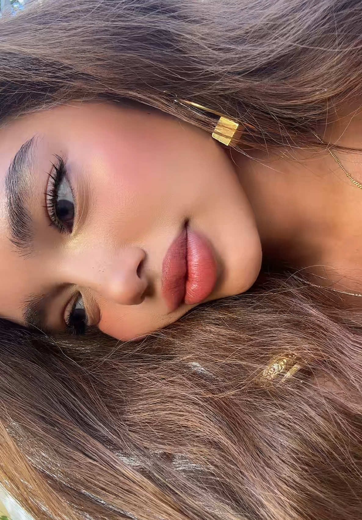 <3