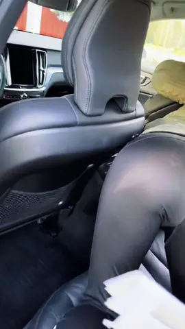 No no 😂 #scarecam #jumpscare #scareprank #sofunny #prank #fun #funnycompilation #funnyvideo #funnymoments #entertainment #funnytiktok #fyp I#trending 