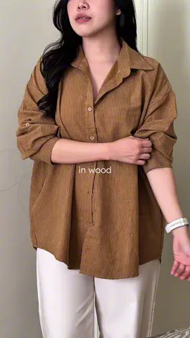 duh, galau warna apa ya? bantu dong bestie! 😆🙏🏻 #kemejastripe #kemejawanita #kemejasalur 