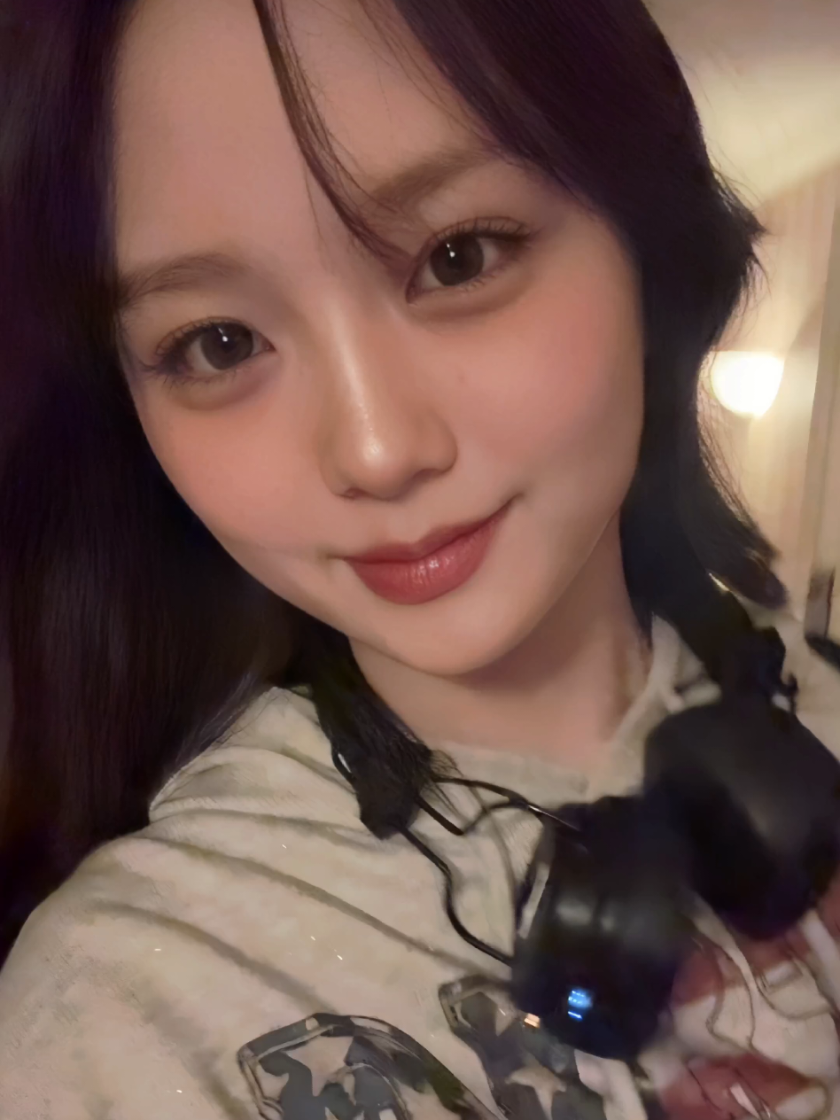 SeoAh #tripleS #트리플에스 #seoah #jeonghaerin #triplesarmpit 