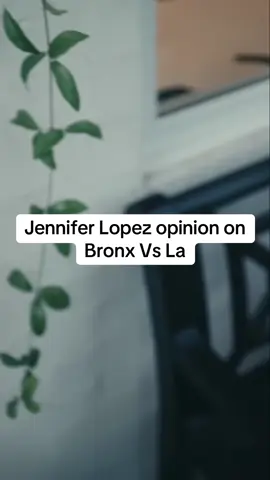 J.Lo with a funny answer😹😹 #jenniferlopez #bronx #la #vouge #fyp 