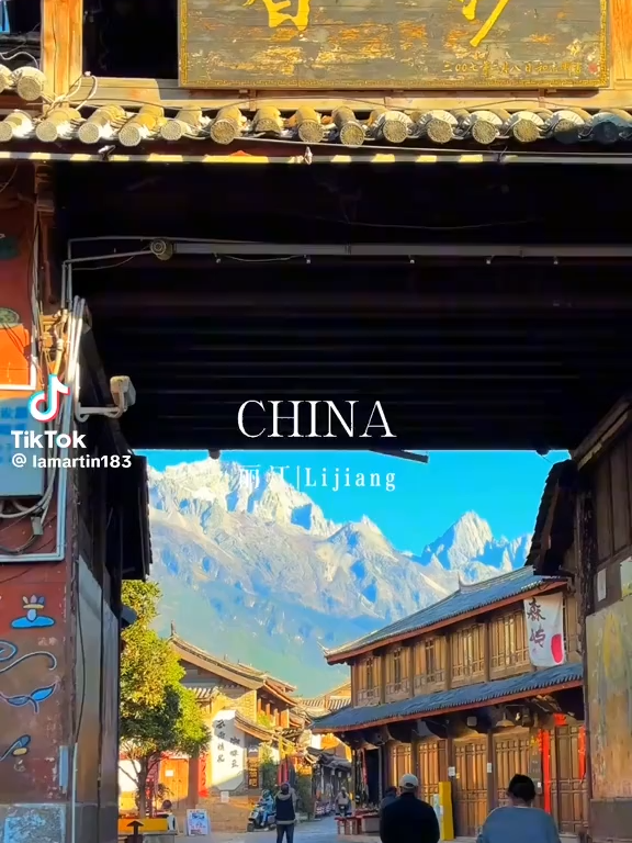 Lijiang’s Baisha Ancient Town: Cobblestone lanes, old Naxi houses, and mountain views that glow—Yunnan magic in every step! #wolink #lijiang #yunnan #丽江 #白沙古镇 #ChinaNature #ExploreChina #Chinatravel y #tiktoktravel #VisitChina #ChinaTourism #TravelGoals #ExploreAsia