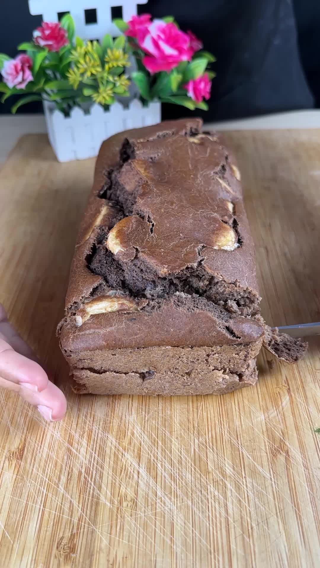 Quando tenho banana em casa, sempre faço esse delicioso pão.