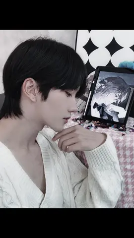 He’s my idol 😍🥵 #eliothuang #huangxing #abodesire #desiretheseries 
