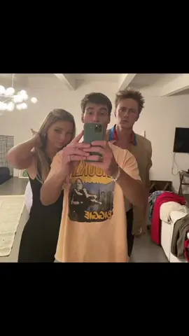 @buğra @Yekta dostlarla #rafecameron #sarahcameron #topperthornton #fypage #fypシ゚viral 