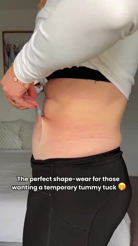 Comment SMOOTH for a link to shop 🔗  The secret’s out… our tummy tuck tape = instant flat stomach vibes in seconds 🔥  #cellulite #looseskin #confidenceboost #instalift #confidentwomen     