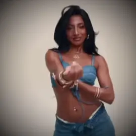 IS THAT RISING GLOBAL POPSTAR SENSATION LARA RAJ????? 😻😻😻 they all looked stunning in the GAP advert! I need to edit them all soon… 🏷️: #KATSEYE #katseye_lara #katseyeedit #lararaj #gap 