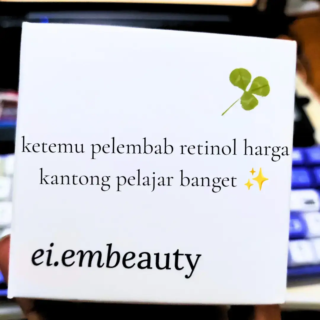siapa yg gamau cepet keripuutt . sayaa🙋🏻‍♀️.. nah retinol tuh salah satunyaa mari kita usahakan konsisten pake retinol+sunscreen sampe tua 😎  udah banyak contohnya yg konsisten pake sunscreen contohnya Dr. Dray sekarang udh 60 tahun kli ya sampe sekarang kulitnya masih awet muda walaupun lagi ngerantau juga bakal tetep di usahain deh💅🏻✨ Disini gw belum bisa ngasih review ato bilang ini produknya bagus. gw cuma mau bilang ini moisturizer retinol paling murah dan this pure totally local products 🇮🇩 #retinol #moisturizer #lokal #kantongpelajar #random