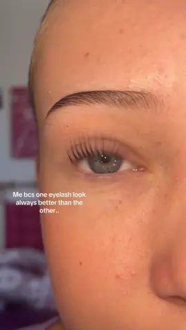 Welche seite mögt ihr mehr???? #eyelashes #mascara #wimpern #lashes #fyp @Lisel_4Life:) @너 Ayumi ⋆.ॱ˖ ༄ .ॱ˖ ⋆: ۫ ּ @<3 @lisa.erl @Pia @Eli🎀 @Emiシ 