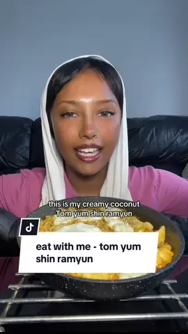 I feel like i could make a better version myself  - #eatwithme #shinramyun #ramenmukbang #tomyum #ramenreview 