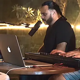 ما ظنيت تهون عليك لعشرة كامله