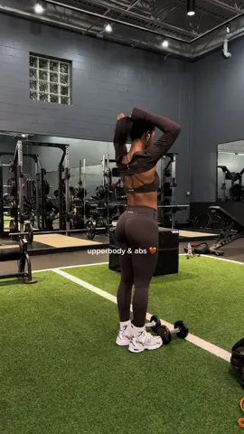 Happy Tuesday🤎 @DFYNE #GymTok #dfyne #upperbodyworkouts 