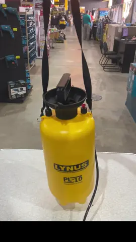 Fácil e prático para o seu dia a dia! #diaadia #jardim #pulverizador #lynus 