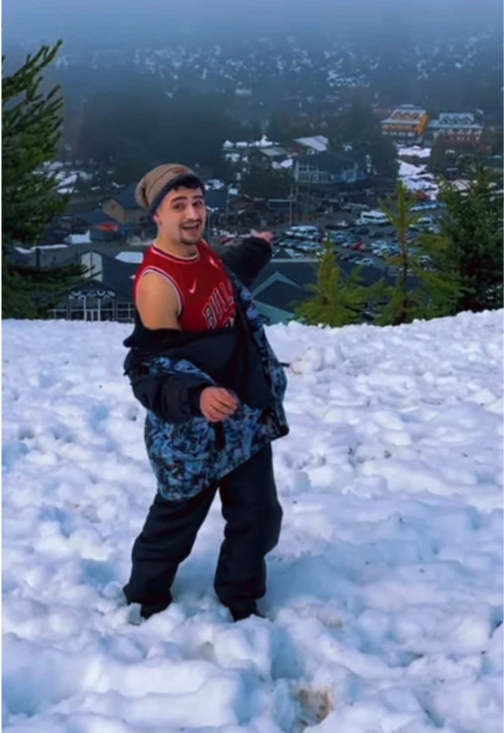 12 anos criando conteúdo e ainda o mesmo brilho no olhar. Chegou a hora de sonhar ainda mais alto! 🚀 Conto com seu apoio marcando muito o @Carlinhos Maia nos comentários, acredita colega! 🌻 