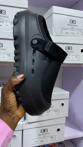Size: 40-45 Price: 72k Chat: 0.7.0.3.2.2.2.1.9.4.3 #fashion #fyp #snazzysneakerinabuja #footwears #shoes #menswear #menfashion #shoesforguys #shoestyle #menshoes #trendingshoes #highfashion #latestfashiondesigners #fashionformen #abuja #nigeria #SmallBusiness #lagos #smallbusinesscheck #latestfashiondesigners #clogs #clogshoes #crocs #luxury #luxurylife #luxurylifestyle #sneakers #wizkid #timberland #timberlandboots #drmartens #drmartensstul
