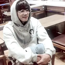 I swear if I see one comment about love and leashes. I am infact coming to tickle your toes. // #leejunyoung #junyoung #fyp #viral #weakhero 