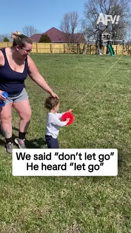 Fly free, kite 🪁 #afv #fail #funny