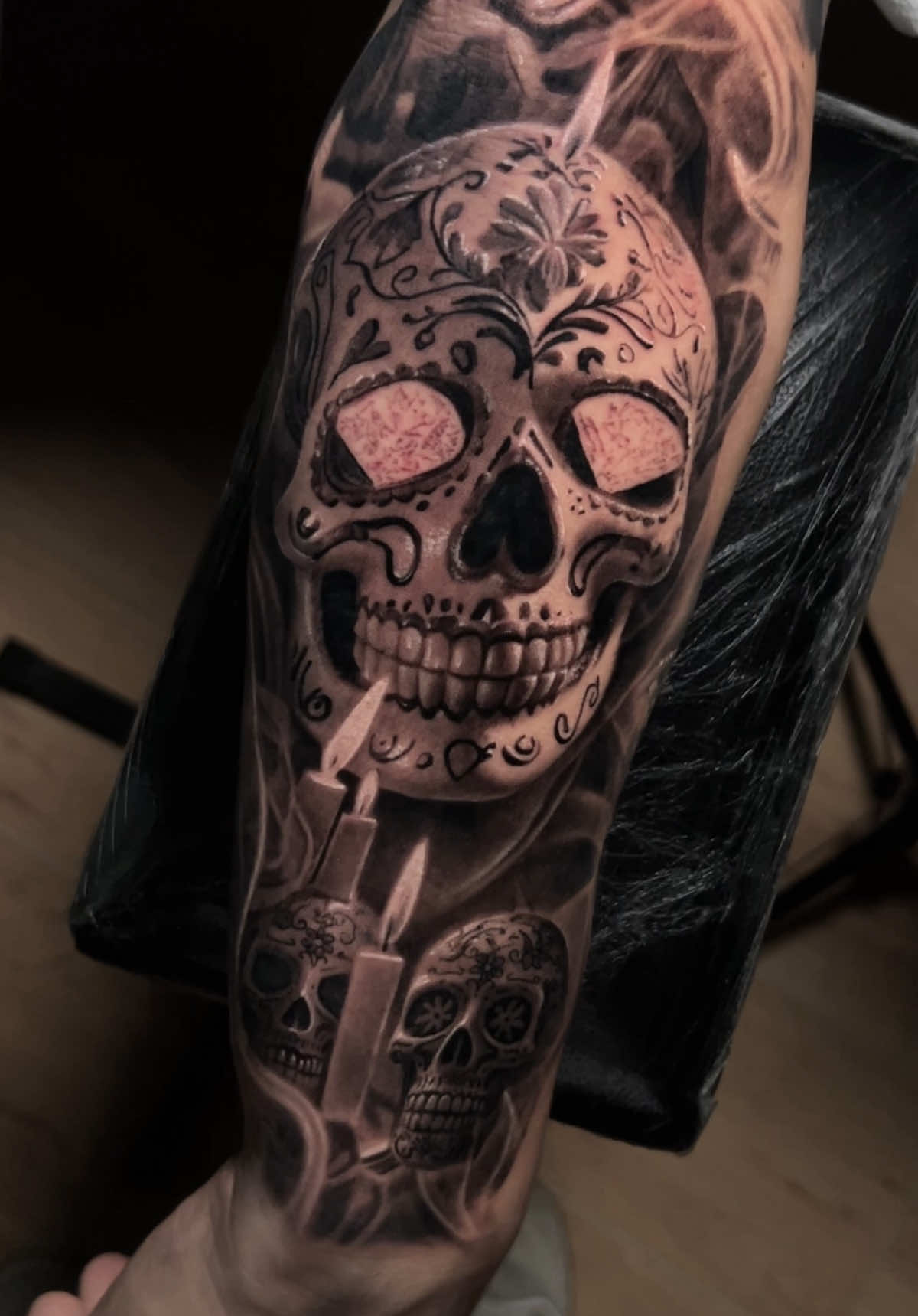 Work in progress #sugarskull #mexico #mexico🇲🇽 #sugarskullmakeup #sugarskulltattoo #tattoorralistic #tiktoktattoo 