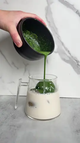 matcha latte time 🍵  #matcha #matchalatte #latte 