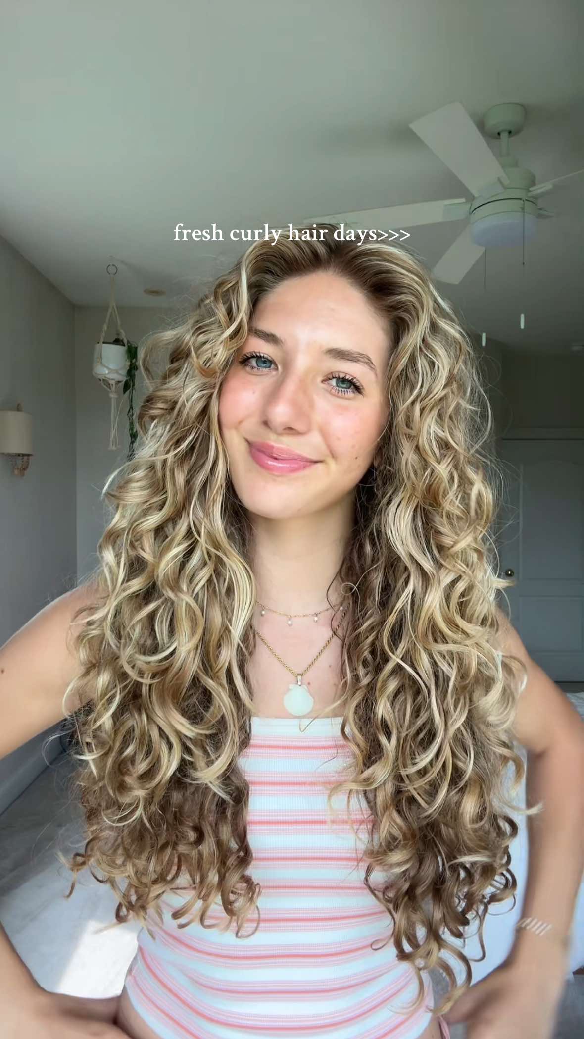 starting fresh 😌 #hairwashday #hairtransition #curlyhair #blondecurlyhair 