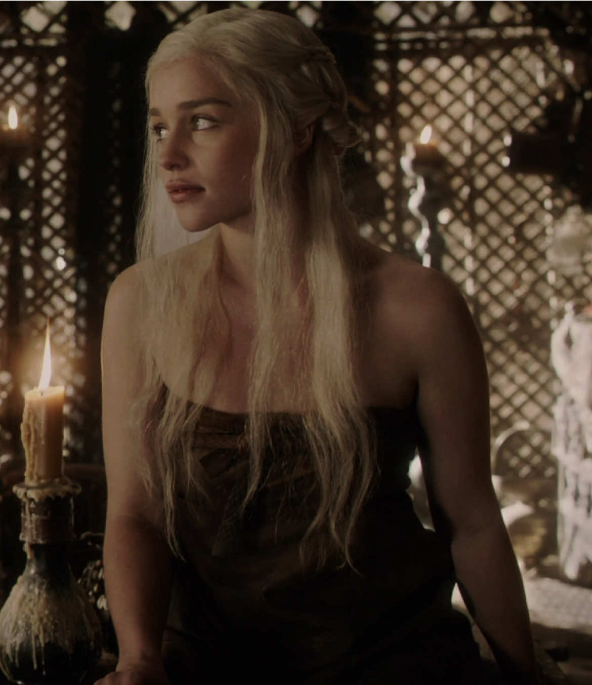 yeah so basically yeah #daenerystargaryen #khalessi #gameofthrones #targaryen #historyluuvr  Vid creds: skywaik3rscenepacks 