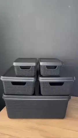 Preço de bug 📦🎨 💥 Kit 5 Caixas Organizadoras Trama Jaguar com Tampa (15L, 5L, 1.8L) - Várias Cores Organize sua casa com praticidade e estilo, aproveitando cada espaço ❌ De R$ 129,99 🔥 Por R$ 64,99 link na bio ❤️  #viraltiktok #viral #produtosshopee🛍❤ 