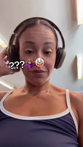 Alguém sabe me dizer pra que serve esses exercícios?? 🤡🫠🤣