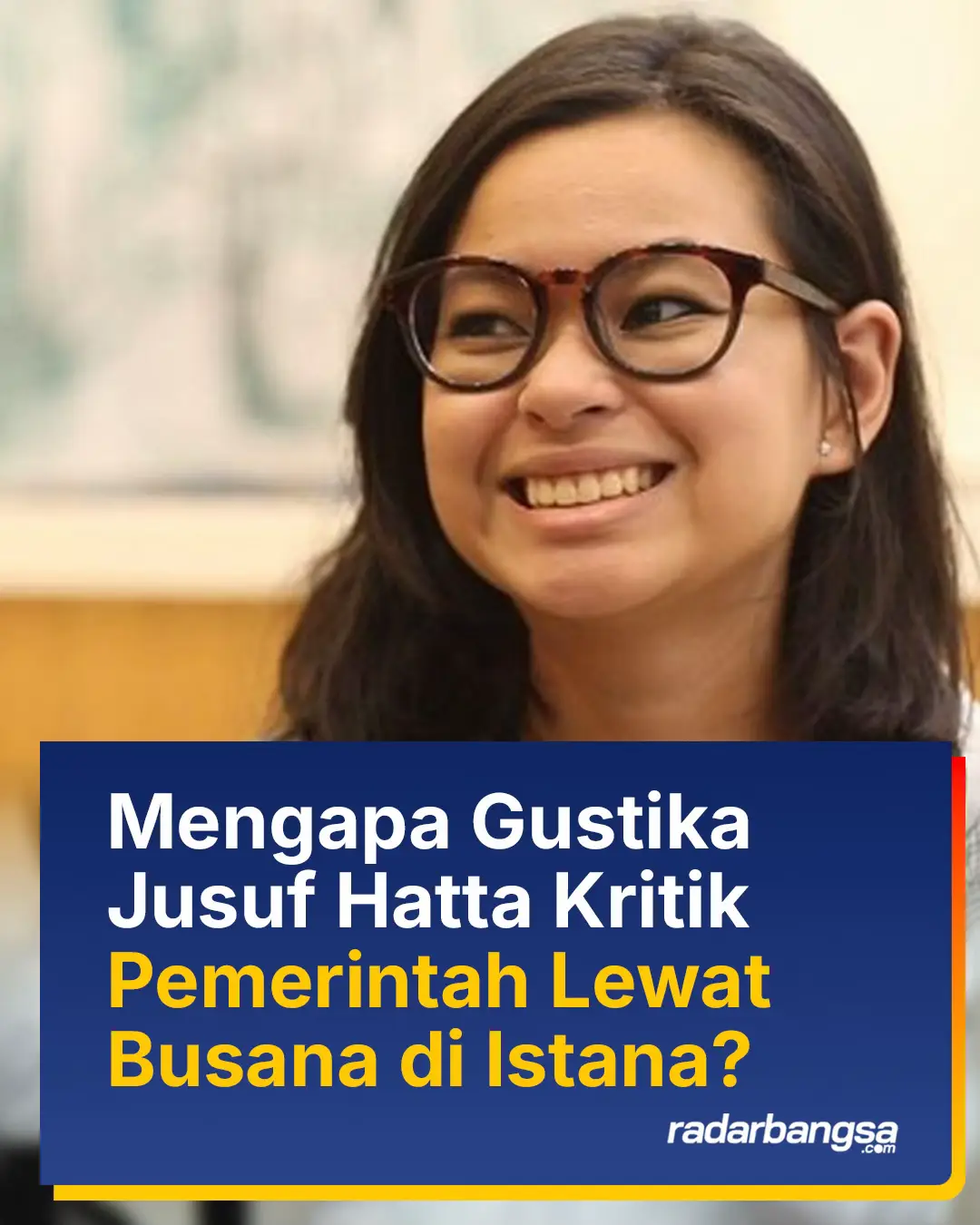 Gustika Jusuf Hatta, cucu proklamator Mohammad Hatta, hadir di Upacara Bendera 17 Agustus di Istana Merdeka dengan kebaya hitam dan batik motif slobog yang melambangkan duka serta perenungan. Dia kemudian menyatakan keprihatinan atas kepemimpinan Presiden Prabowo yang disebut sebagai “penjahat HAM” dan Wakil Presiden Gibran sebagai “anak haram konstitusi.” Gustika berniat terus memakai busana simbolis tersebut dalam upacara tahunan selama lima tahun pemerintahan saat ini. #radarbangsacom #gustikahatta #hutri80 #hutri80indonesia🇮🇩 #presidenprabowo 