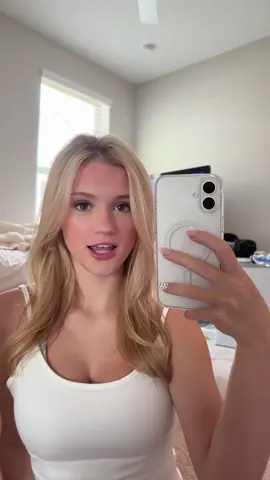 i feel pretty rn so more tiktok’s prolly coming