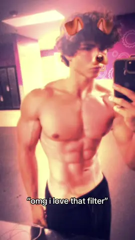 just use snapchat dog filter 🥀 #GymTok #bp #mog #gymmotivation #davidlaid 