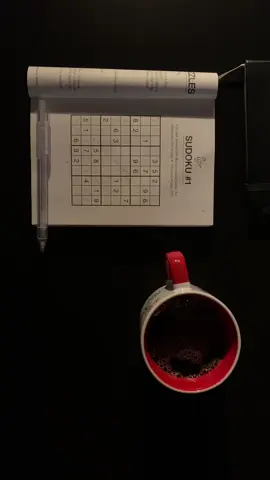 صحيت وبنام وهي لسى تمطر وبصراحة هذا كل اللي يقدر الإنسان (أنا) انه يسويه بأيام المطر