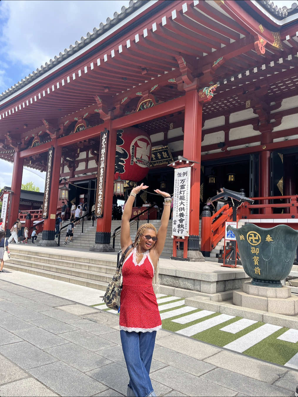 Follow along to see the rest of my Japan trip with @EF Ultimate Break ! #thisisultimate (use code SOLEIL100 😉) #japan #tokyo #travel 